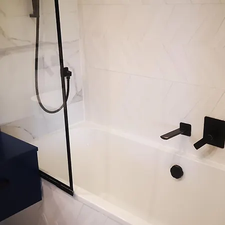 Lesna Nad Jeziorem Dlugim