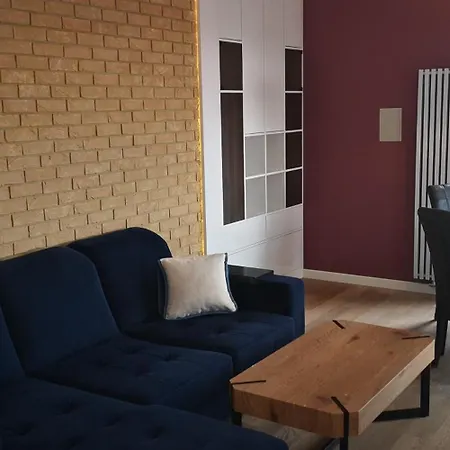 Lesna Nad Jeziorem Dlugim Olštýn