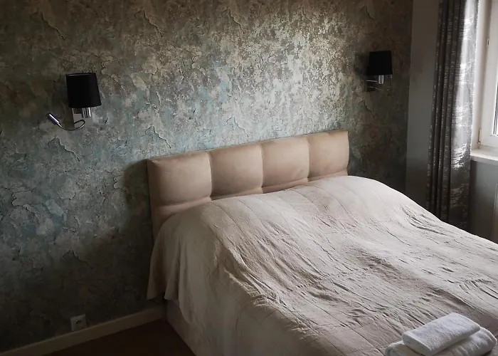 Lesna Nad Jeziorem Dlugim Apartment *